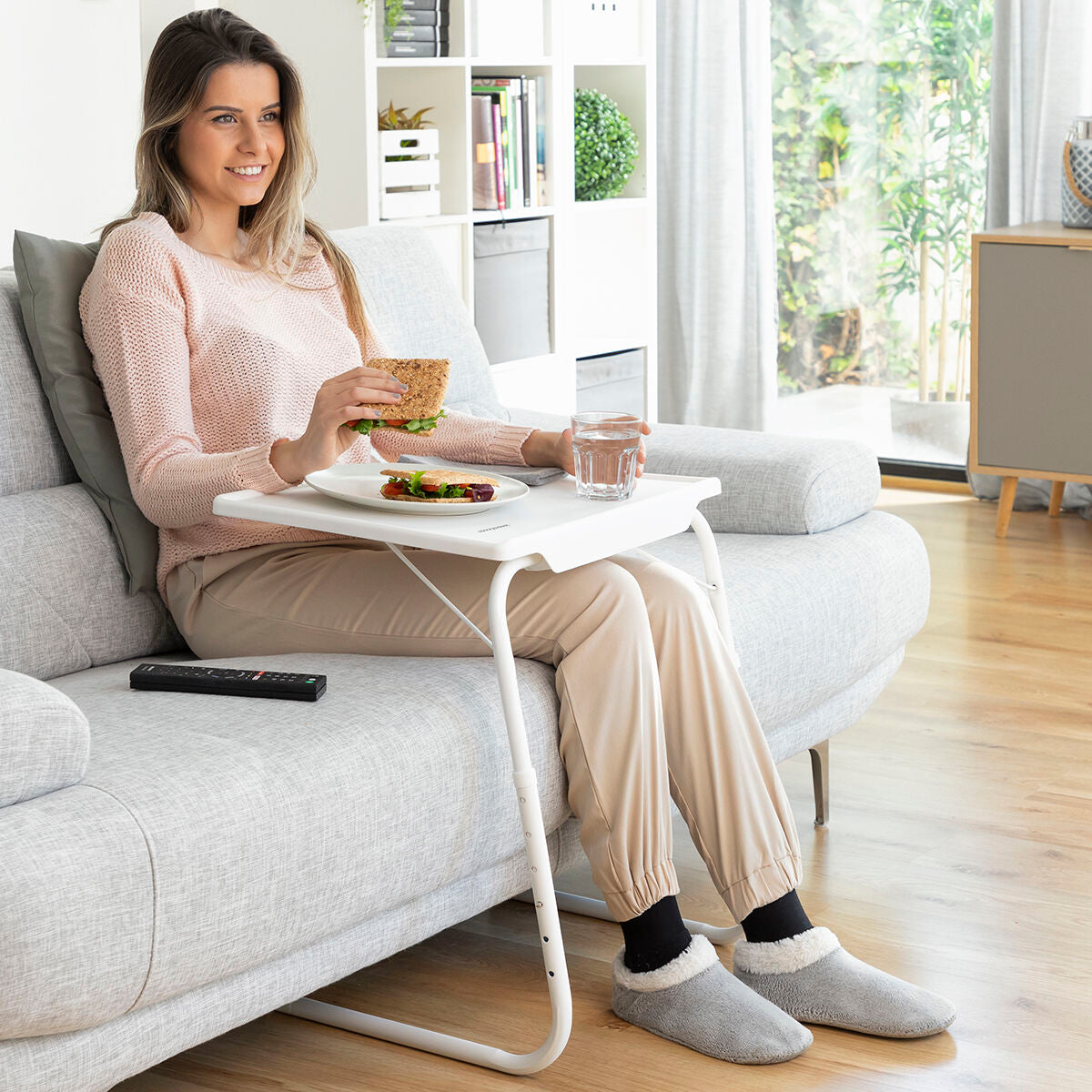 Příruční skládací stolek s nastavitelnou výškou Foldy Table InnovaGoods